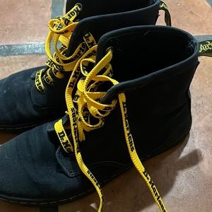 DOC MARTENS